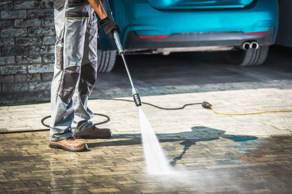 Cost of Driveway Pressure Washing in Broken Arrow