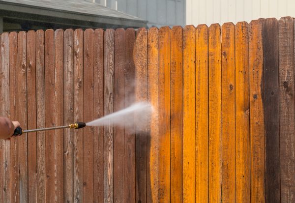Cost of Fence Power Washing in Broken Arrow