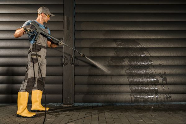 Cost of Garage Power Washing in Broken Arrow