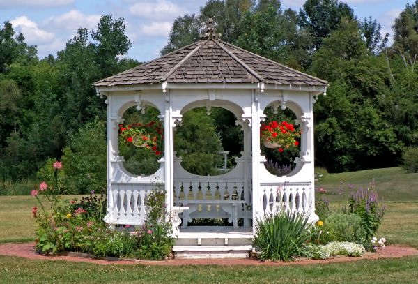 Cost of Gazebo Cleaning in Broken Arrow