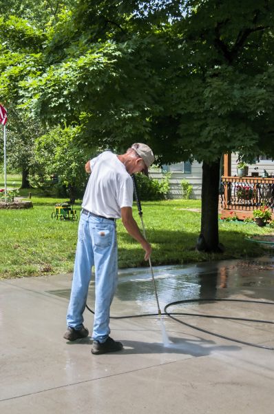 Cost of Driveway Concrete Cleaning in Broken Arrow